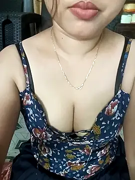 Snapshot of babyangela14 chatting on 18, 9, 2025 babyangela14 online show from 18, 9, 2025