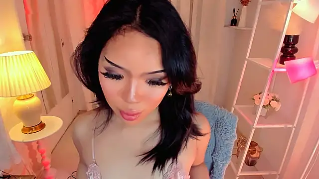 MS LUNA online show from 12, 2, 2026