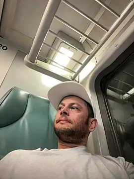 Carlosmauricio123 online show from 8, 4, 2026