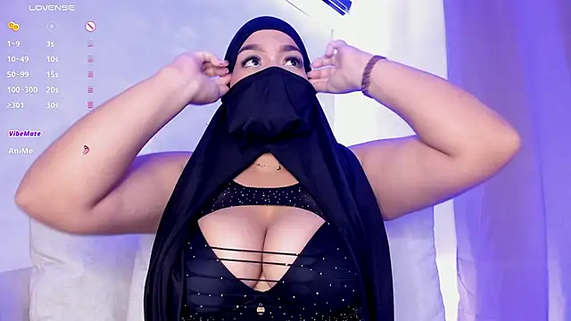 Snapshot of thaira_aly chatting on 28, 6, 2026 thaira aly online show from 28, 6, 2026