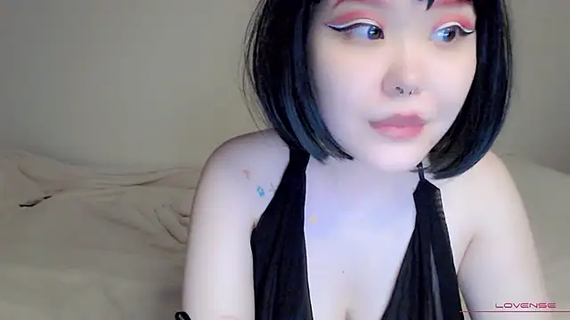 tsunade chan online show from 11, 10, 2025