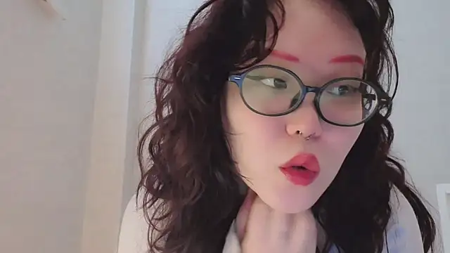 tsunade chan online show from 16, 2, 2026