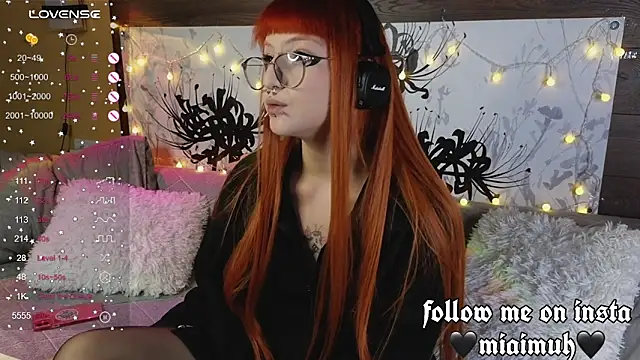 mia  yui online show from 16, 11, 2025