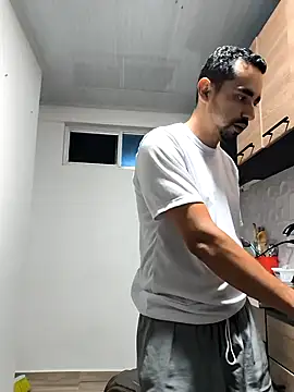 stivenlujan69 online show from 26, 11, 2025