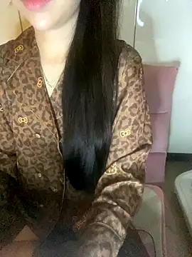 Snapshot of RubyBerry chatting on 1, 11, 2025 RubyBerry online show from 1, 11, 2025