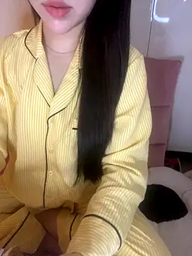 Snapshot of RubyBerry chatting on 27, 11, 2025 RubyBerry online show from 27, 11, 2025