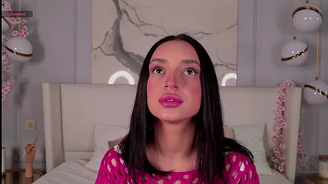 AdoraCortes online show from 22, 11, 2025