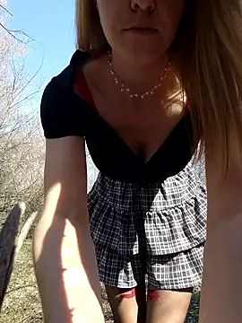 YOOUR EVAA online show from 1, 4, 2026