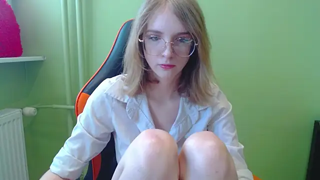 juicyPenny online show from 26, 3, 2026