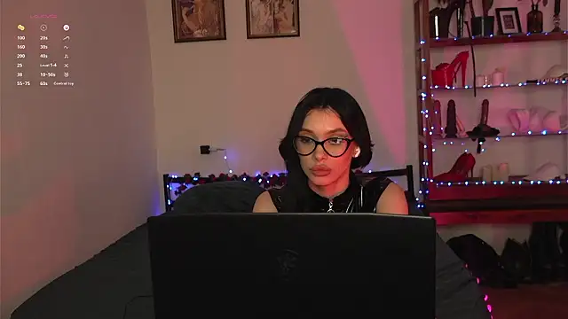 Olivia Faye online show from 26, 3, 2026