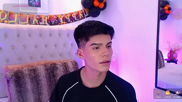 Dulcey  online show from 13, 10, 2025