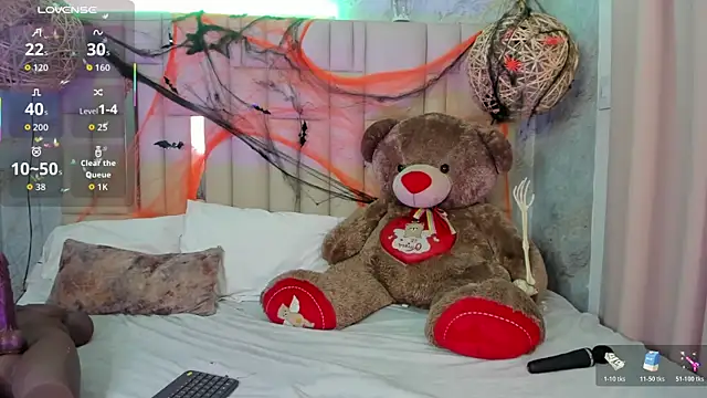 Snapshot of NikkyyRed chatting on 30, 10, 2025 NikkyyRed online show from 30, 10, 2025