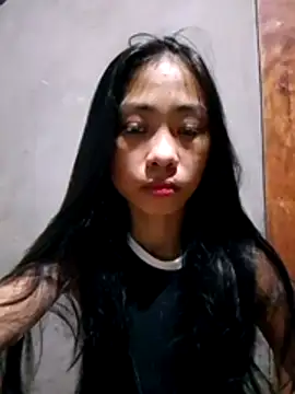 SweetMissPinay18 online show from 18, 6, 2026