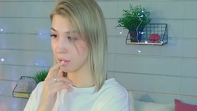 Bella svon online show from 14, 5, 2026