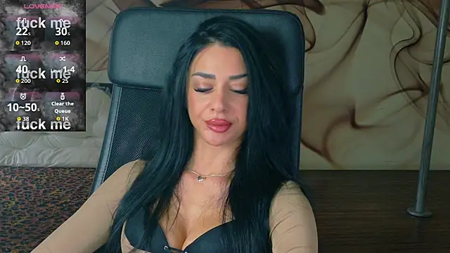 NaomiScarlet online show from 18, 11, 2025