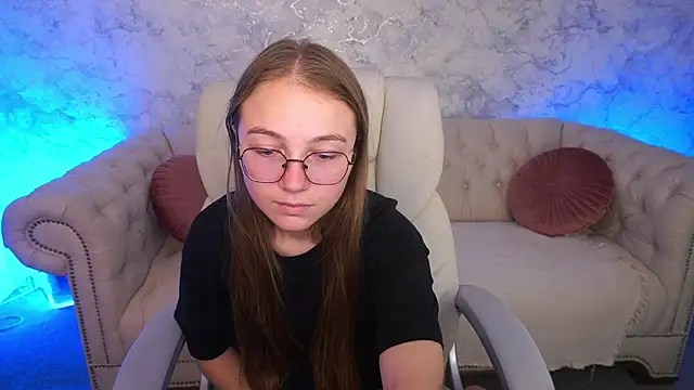 ArrinaWairr online show from 9, 9, 2025