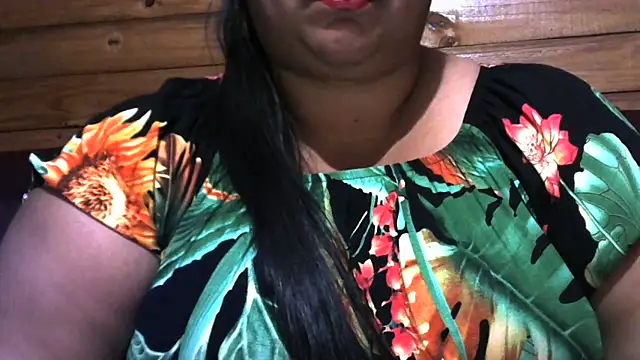 Snapshot of MARRENTINHA34 chatting on 2, 6, 2026 MARRENTINHA34 online show from 2, 6, 2026