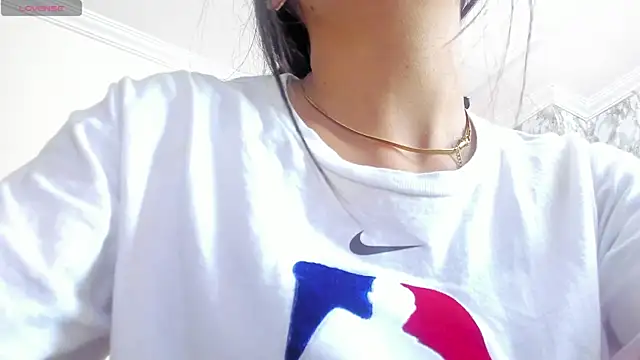 Snapshot of Sheilly_brown chatting on 4, 12, 2025 Sheilly brown online show from 4, 12, 2025