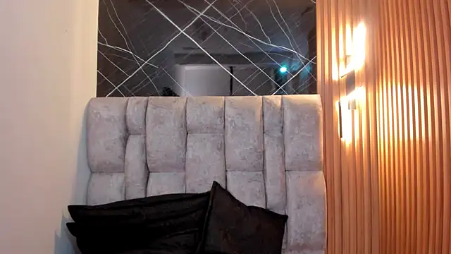 Snapshot of roxanne_dl chatting on 25, 9, 2025 roxanne dl online show from 25, 9, 2025