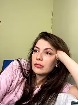 Snapshot of Cute_Erika chatting on 12, 9, 2025 Cute Erika online show from 12, 9, 2025