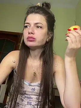 Snapshot of Cute_Erika chatting on 12, 9, 2025 Cute Erika online show from 12, 9, 2025