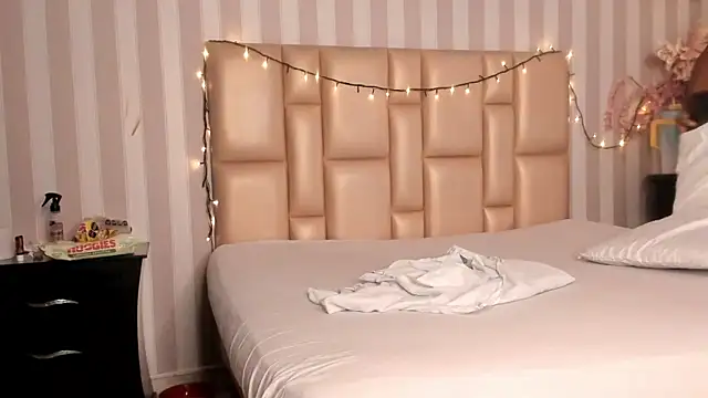 DarkHoneyy online show from 1, 10, 2025