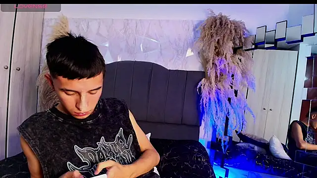 Isaac tan online show from 26, 2, 2026