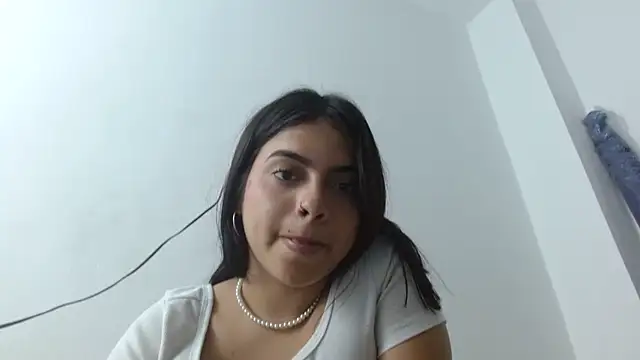Snapshot of Lucy_2025 chatting on 14, 10, 2025 Lucy 2025 online show from 14, 10, 2025