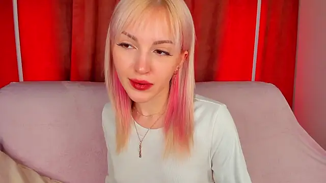 LisaFoxyMe online show from 8, 3, 2026