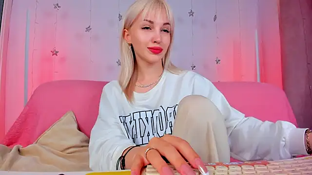 LisaFoxyMe online show from 14, 6, 2026