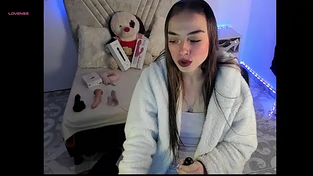 Mia Victoria22 online show from 23, 5, 2026