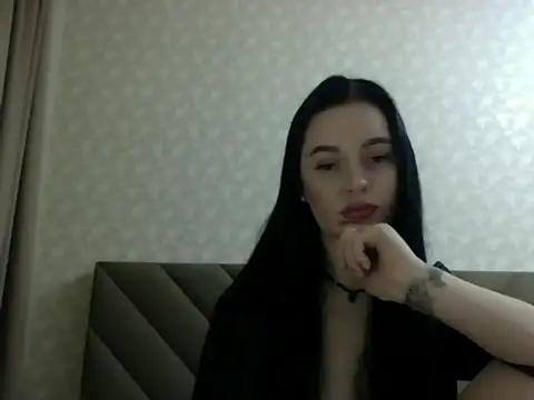 Snapshot of Lulii24 chatting on 18, 11, 2025 Lulii24 online show from 18, 11, 2025