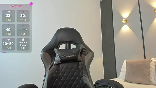 samantha 17  online show from 15, 4, 2026