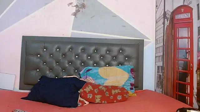 Snapshot of Kylie_Jennerr chatting on 30, 5, 2026 Kylie Jennerr online show from 30, 5, 2026