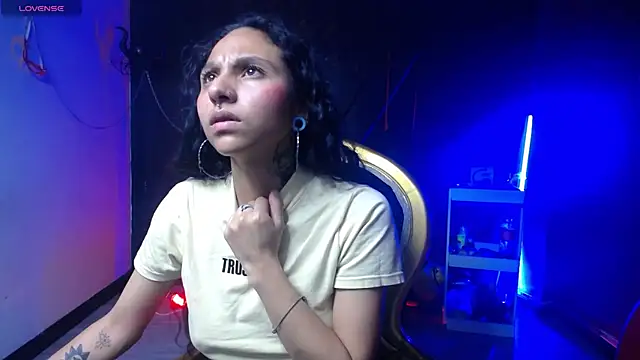 Sweettpleasure online show from 10, 9, 2025