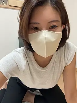 Snapshot of riko_oxo chatting on 18, 9, 2025 riko oxo online show from 18, 9, 2025