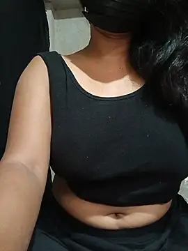 Snapshot of DiyaRoy49 chatting on 5, 6, 2026 DiyaRoy49 online show from 5, 6, 2026
