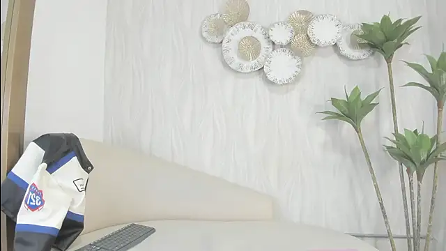 Snapshot of frehia_dimou chatting on 4, 2, 2026 frehia dimou online show from 4, 2, 2026