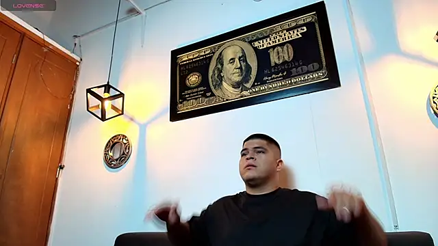 Snapshot of naomi_campbel_ chatting on 6, 2, 2026 naomi campbel online show from 6, 2, 2026