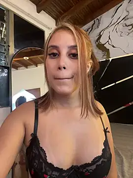 Snapshot of Harley_J_ chatting on 6, 7, 2026 Harley J online show from 6, 7, 2026