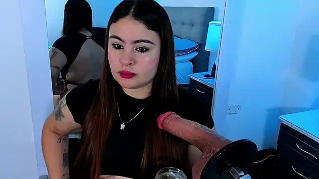 Snapshot of AdeleJhones chatting on 11, 11, 2025 AdeleJhones online show from 11, 11, 2025