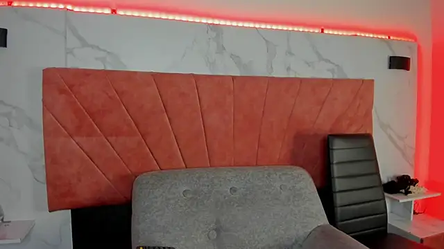 HellAndDante  online show from 12, 2, 2026