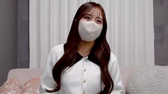  YUI CHAN  online show from 22, 12, 2025