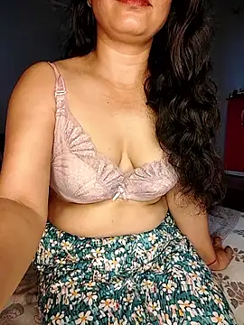 Snapshot of CUTE-PX chatting on 9, 9, 2025 CUTE-PX online show from 9, 9, 2025