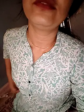 Snapshot of CUTE-PX chatting on 23, 9, 2025 CUTE-PX online show from 23, 9, 2025