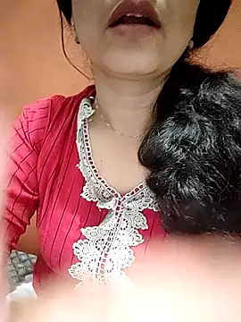 Snapshot of CUTE-PX chatting on 2, 10, 2025 CUTE-PX online show from 2, 10, 2025