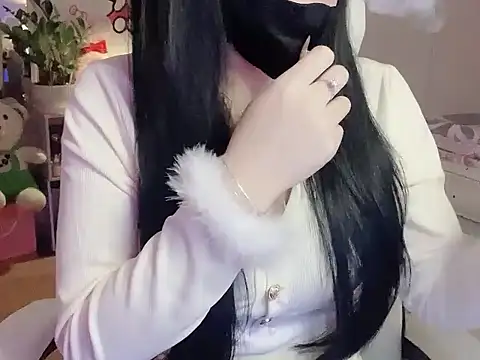 keelinnn19 online show from 23, 11, 2025