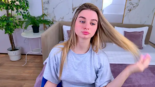 SweetyLicky online show from 5, 3, 2026