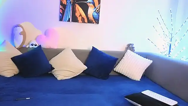 Snapshot of Bella_Hillss chatting on 17, 3, 2026 Bella Hillss online show from 17, 3, 2026