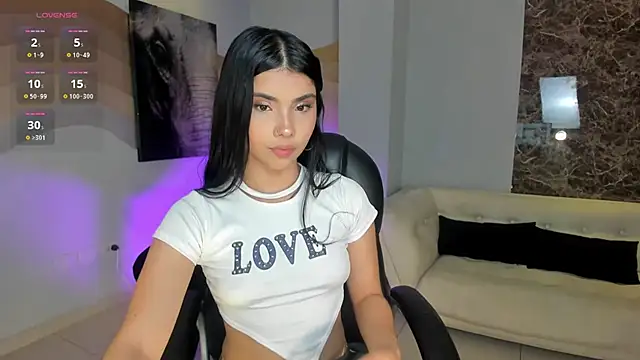 MiaLaurence online show from 27, 11, 2025